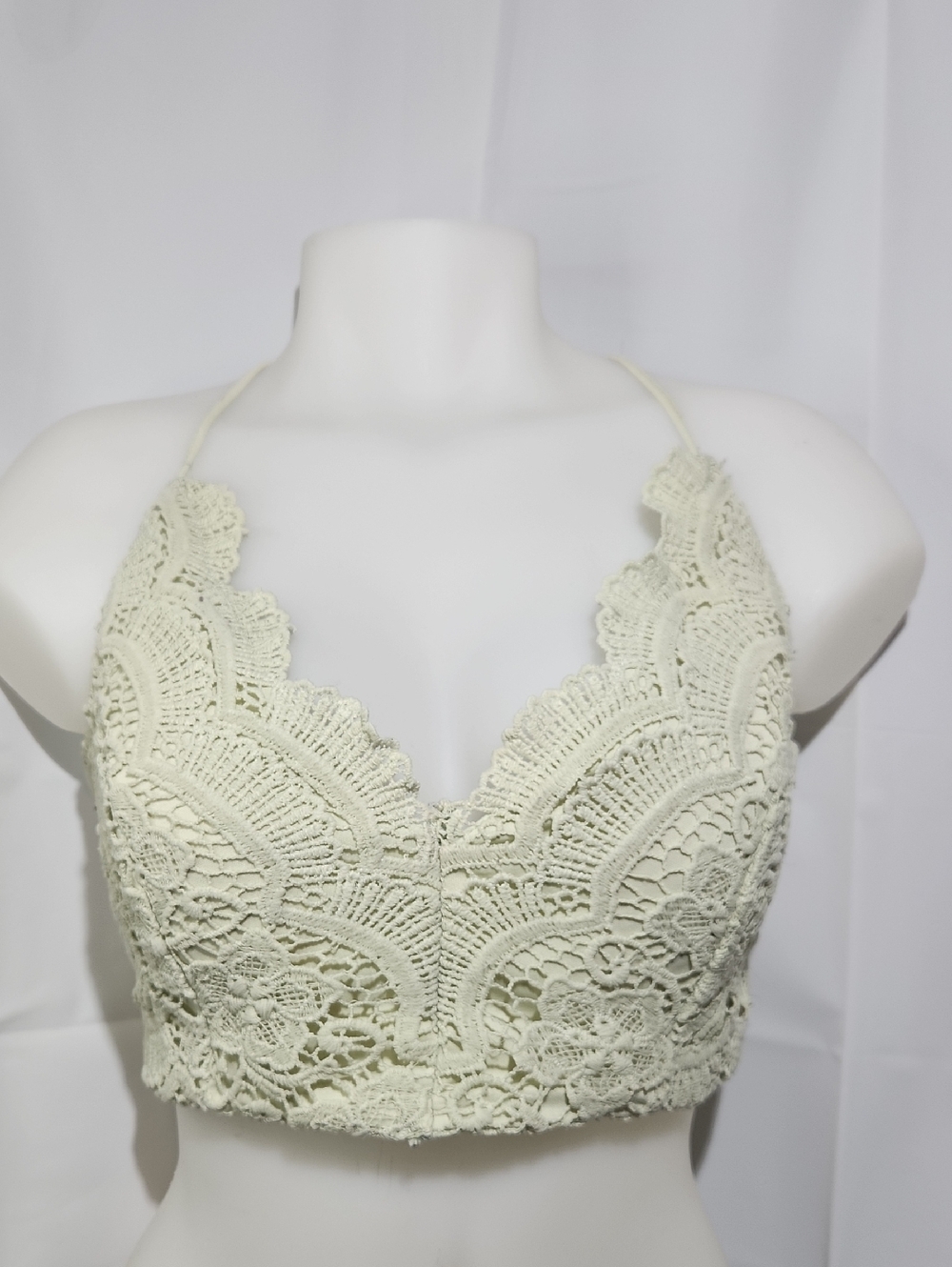 Lined Crochet Lace Padded Bralette Top in Light Mint Green - Large